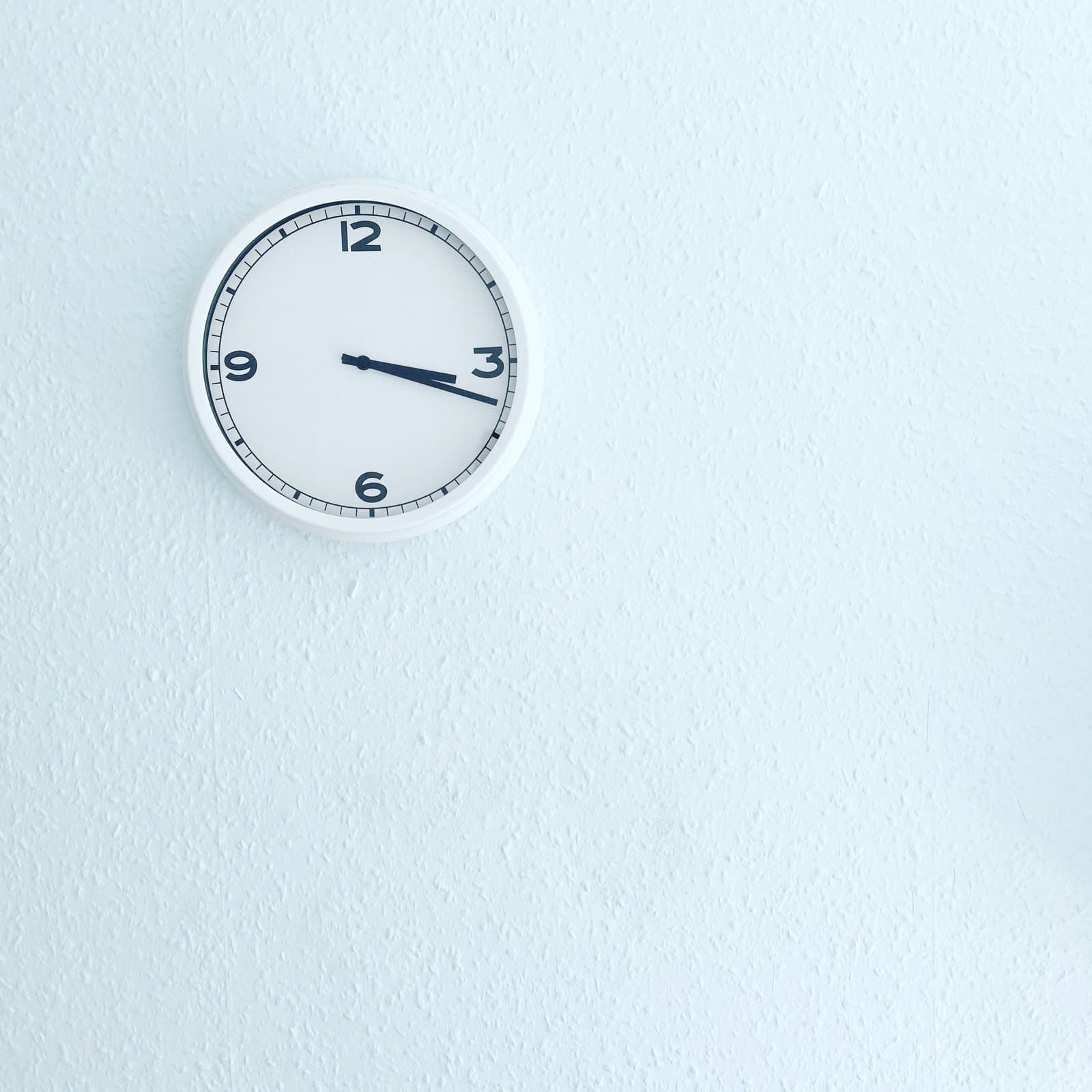 Simple Wall Clock